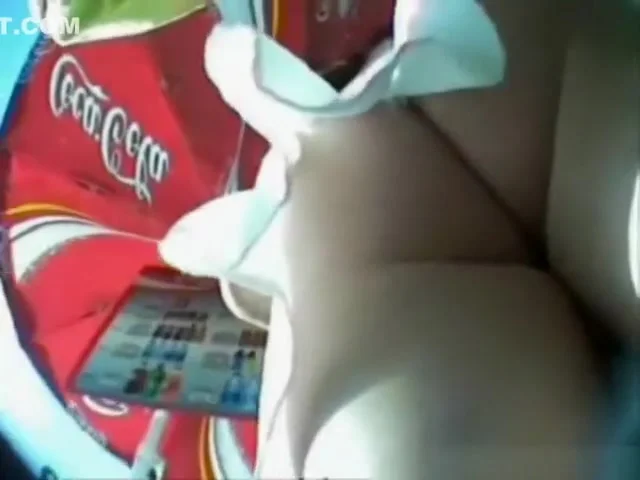 Upskirt Coca Cola