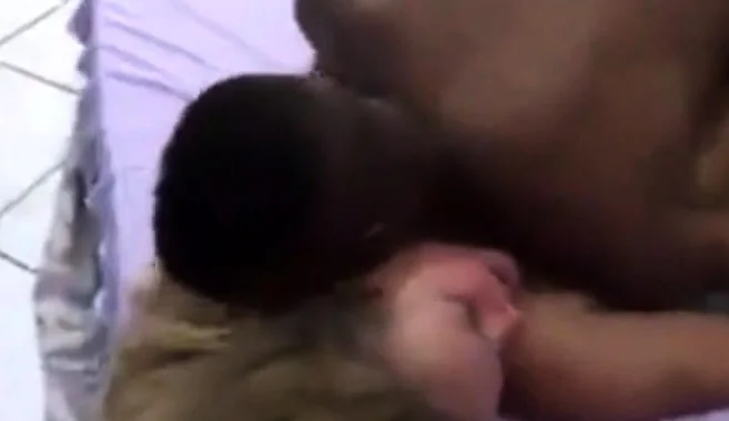 gostosa gemendo na rola sexo forte de brucco montou 1