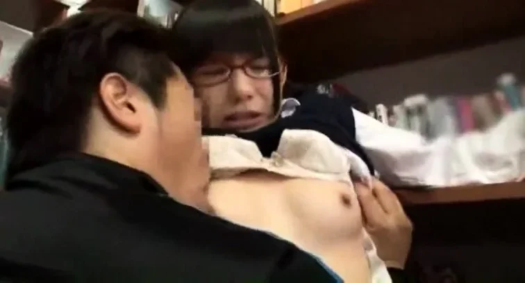 Real teen doll toying pussy and fingering deep hard