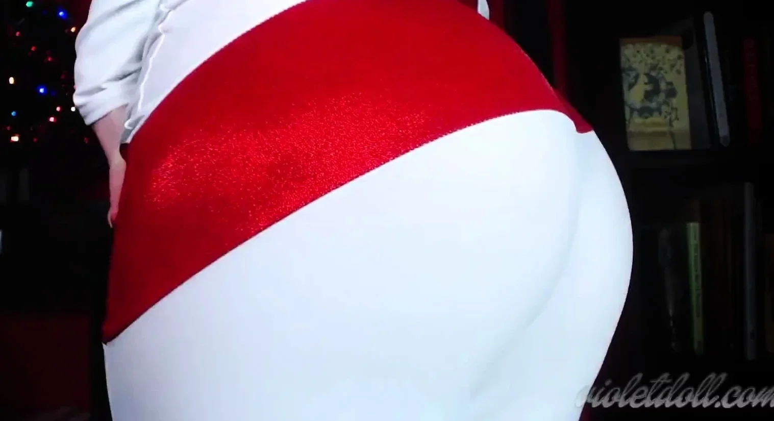 Amateur blonde ass fucked in the cloak room of a night club