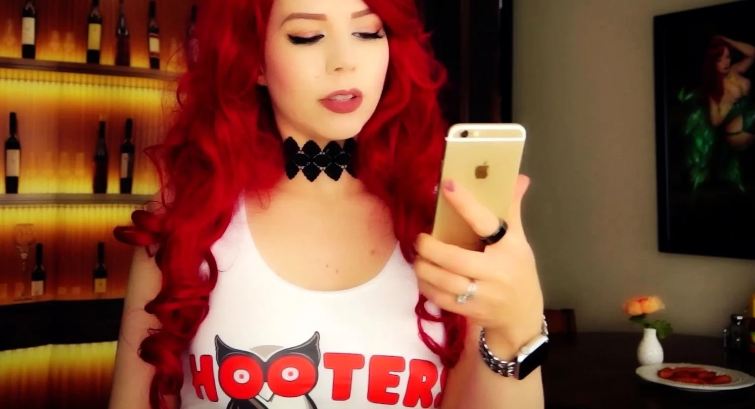 Ludella Hahn Hooters