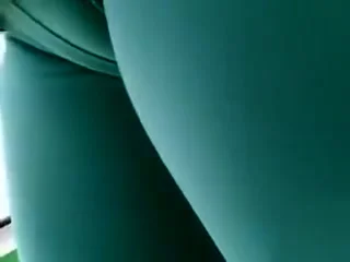 Cameltoe pussy in extreme close up