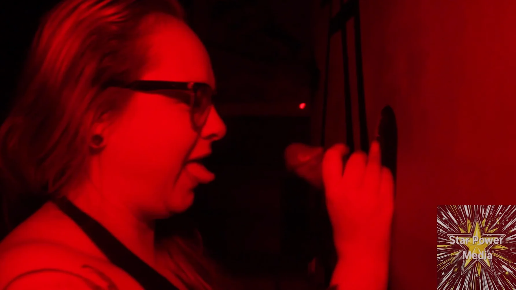 Savanna Smashes The Glory Hole Record In Jaw-dropping Contest With Savanna Star