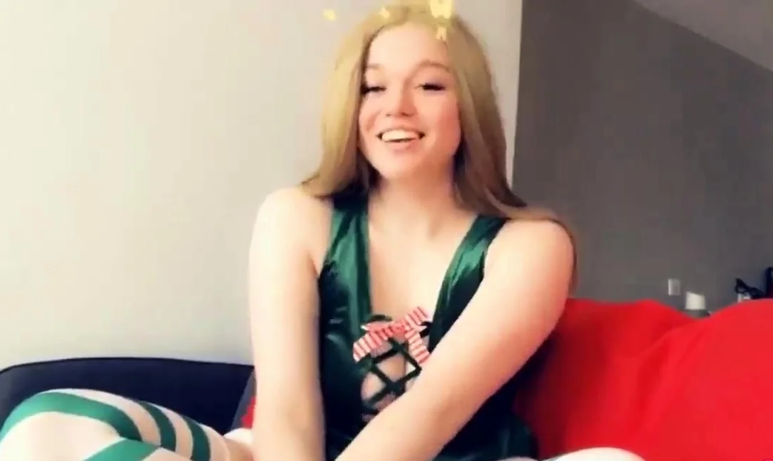 Elf is your fucktoy for Christmas Creampie and Facial