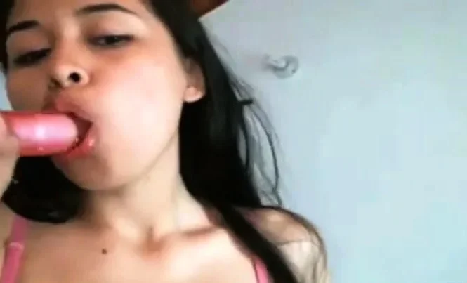 Cute Latina On Webcam teasing