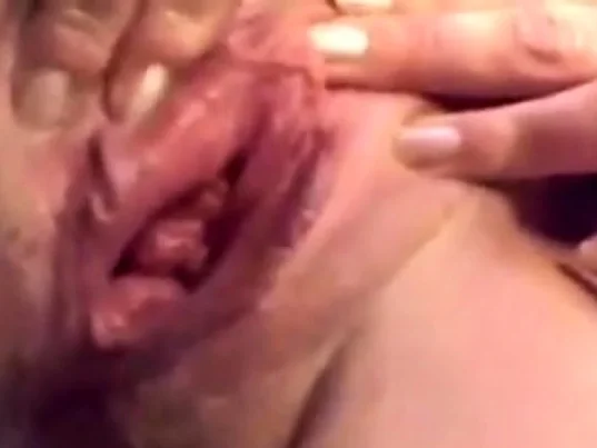Granny pussy masturbation