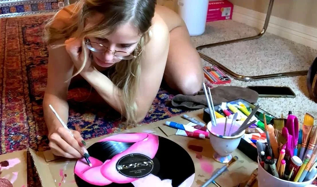 Amateur Blonde Teen Plays Solo with Toy Webcam Porn