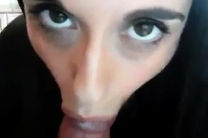 Dark eyed college chick gives head and swallows