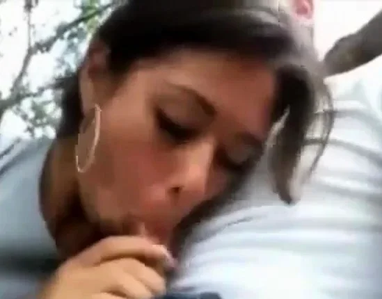 Teresa, mexicana tragando mecos en el parque!