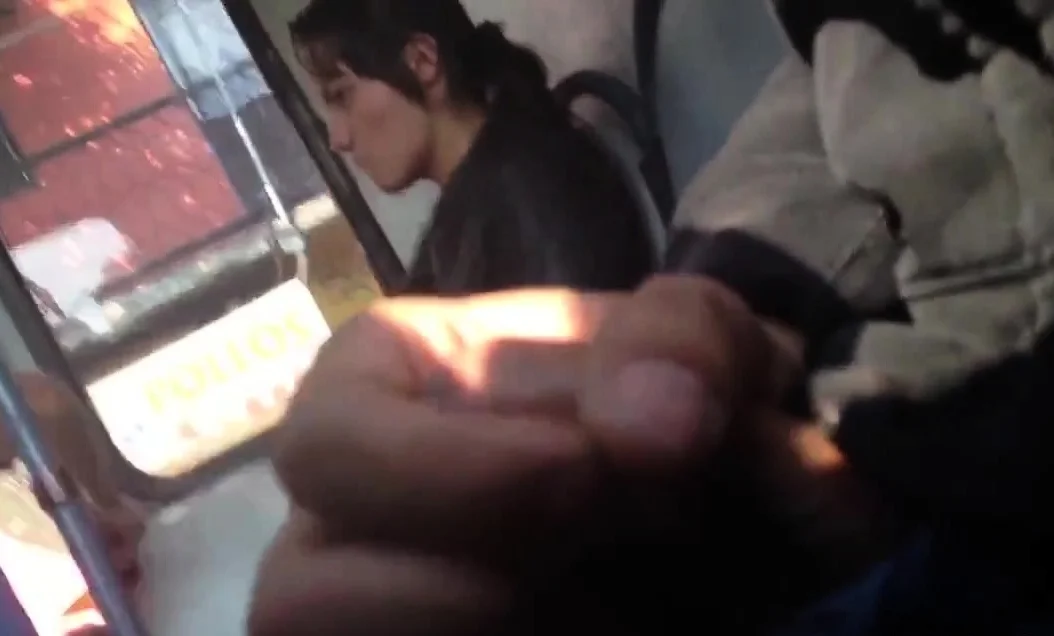 Flashing en el bus #2 part3