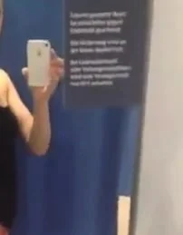 Selfie fitting room play