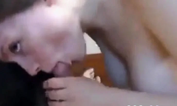 Het svensk blond tjej pa toppen, heta naturliga brost