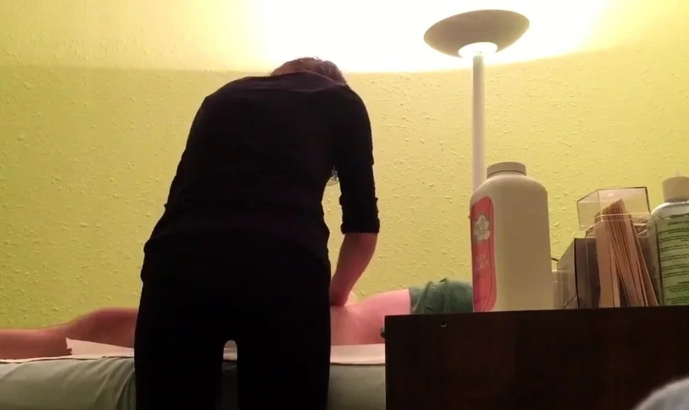 Hidden Cam At Wax Salon Girl Rubs Hard Dick Of Customer