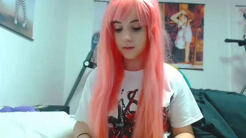 Amateur Webcam Teen Masturbates And Teases