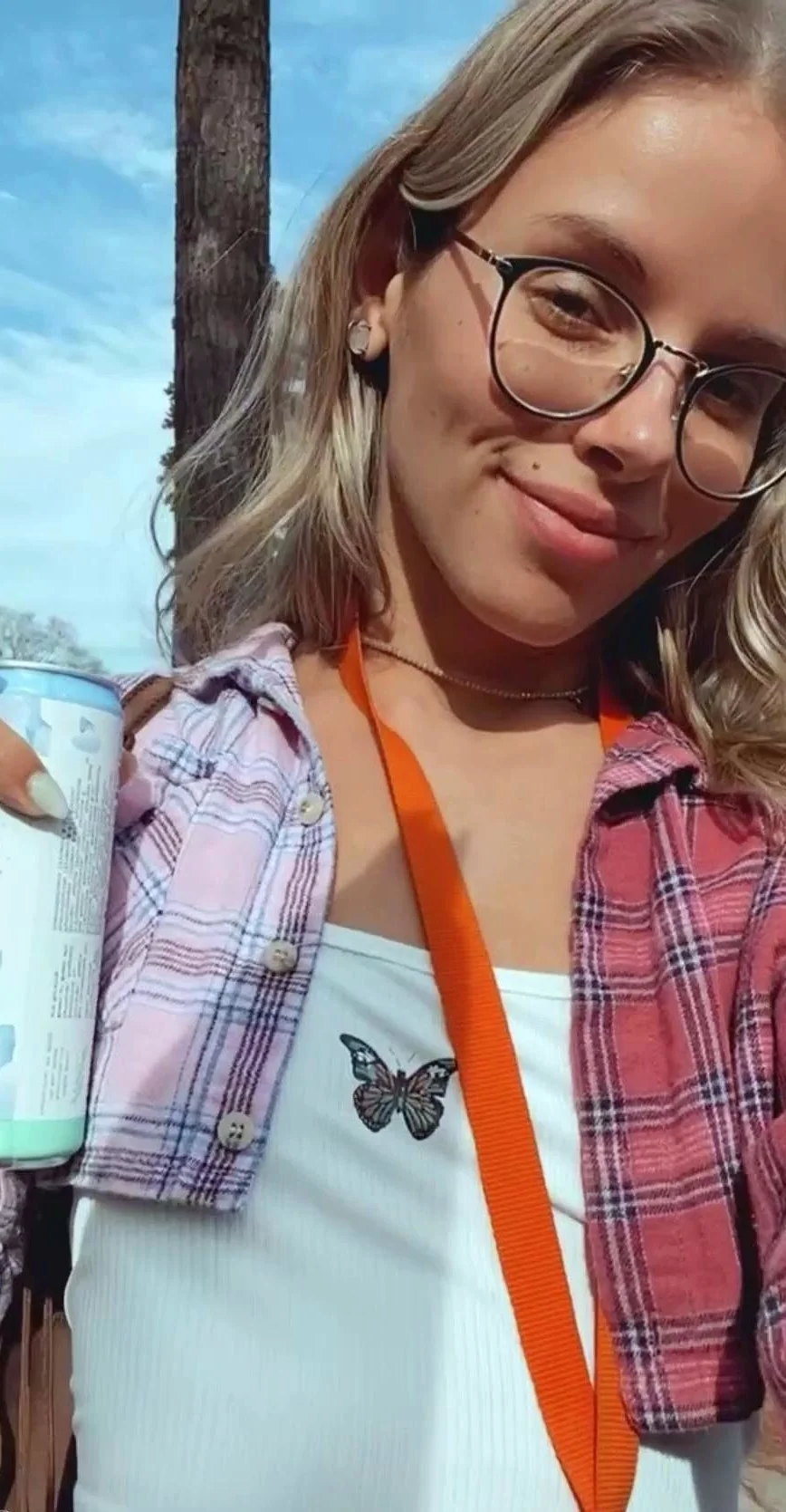 Busty Czech amateur fucks outdoor in public