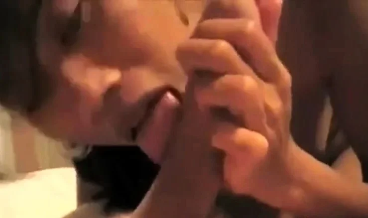 Tight Malay amateur milks creampie out of white cock