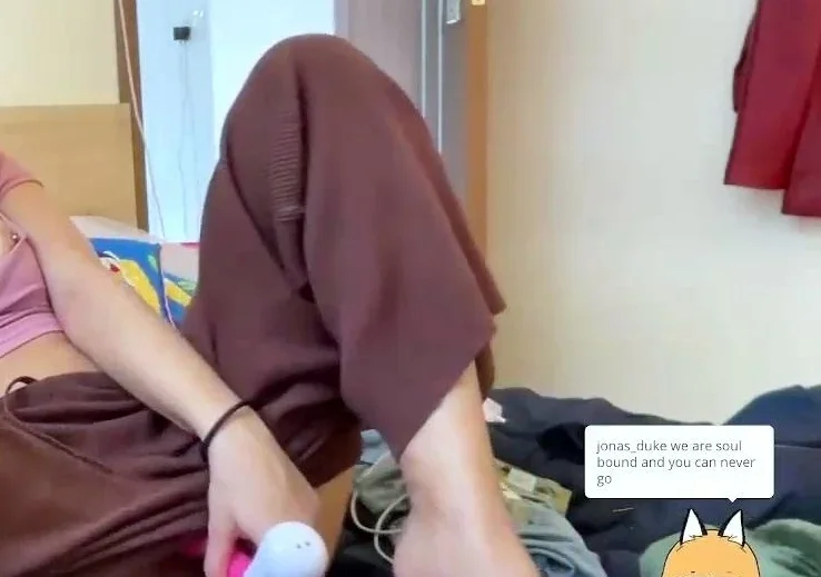 Asian teen anal cavity toyed with on top of the desk
