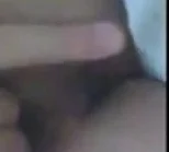 Novinha na siririca caiu na net