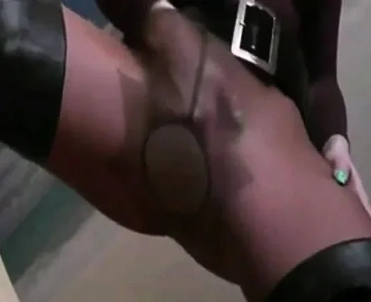 Squirt in Pantyhose