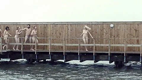 Trine Dyrholm, Julie Agnete Vang & Helene Reingaard Neumann - 'Kollektivet' (2016)