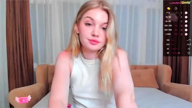 Amateur Blonde Teen Plays Solo with Toy Webcam Porn
