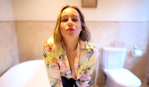 DownBlouse Jerk - ashley rider youve got a deal