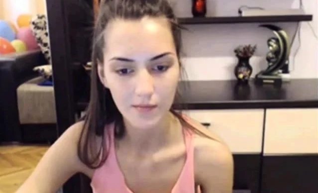 skinny teen beauty pussy on skype