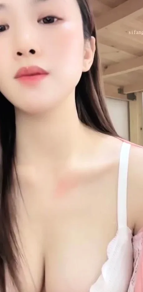 Shy Teen Showing Her Big Boobs Cam