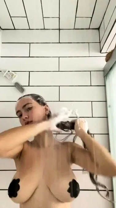 Solo Amateur Latina Teen With Big Boobs