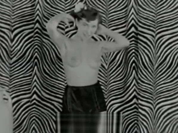 Naked Brunette Dances for Audience (1950s Vintage)