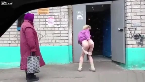 Older woman shows ass and tits