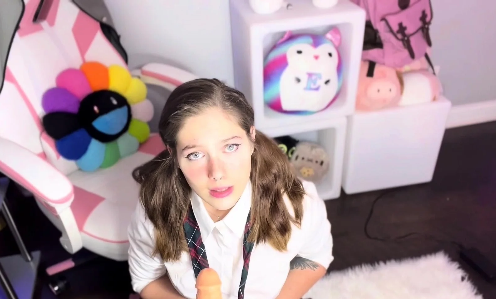 Ellie Skyes – I Shouldnt Be W My Boyfriends Dad