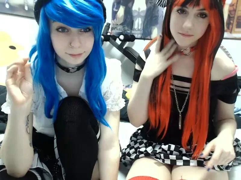 Amateur Webcam Teen Masturbates And Teases