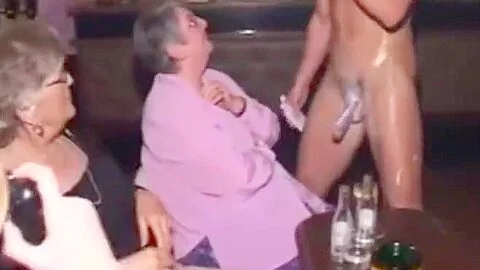 cock sucking sluts at durham strip show pt 2