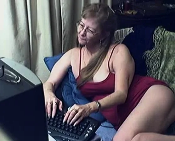 Lovely granny with glasses 7