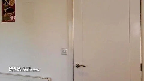 British Milf Camilla Creampie All Woman Wearing The Smallest Of Bikinis To Make You Hard