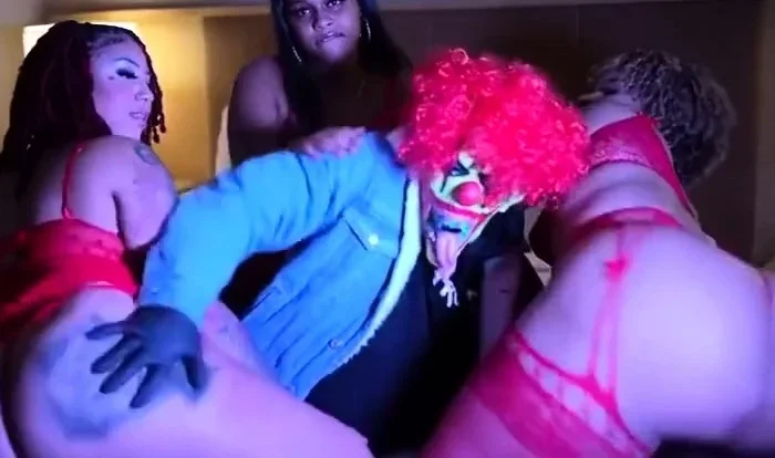 Danae Davis, Lashenel, Lul Red