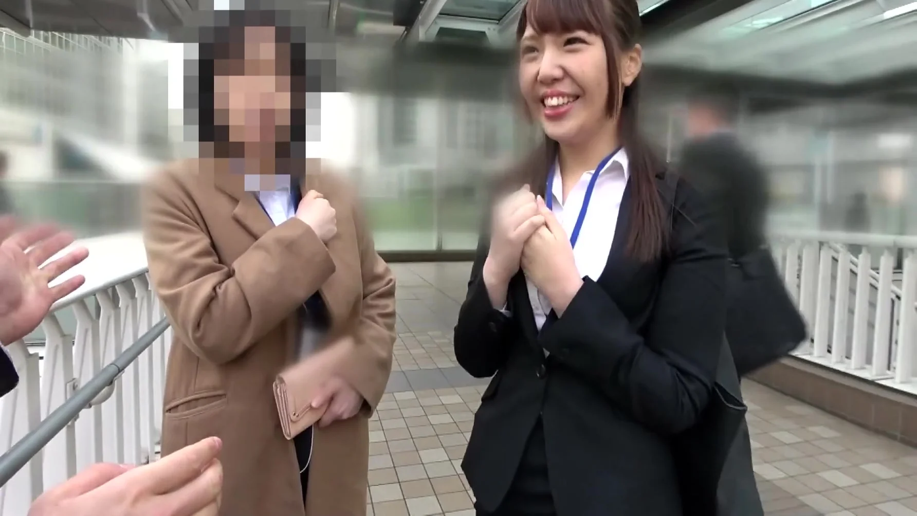 New Employee Who Loves Cameras Collapses Into An Erotic Pose When She Points At The Camera! ! The Shutter Sound Does N