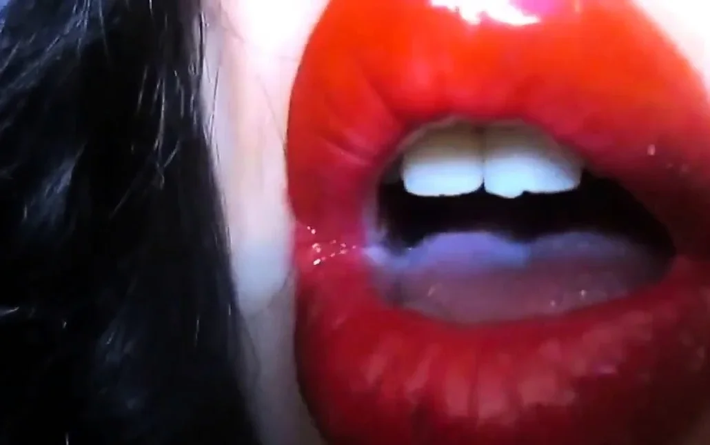 Red Lipstick Weakness