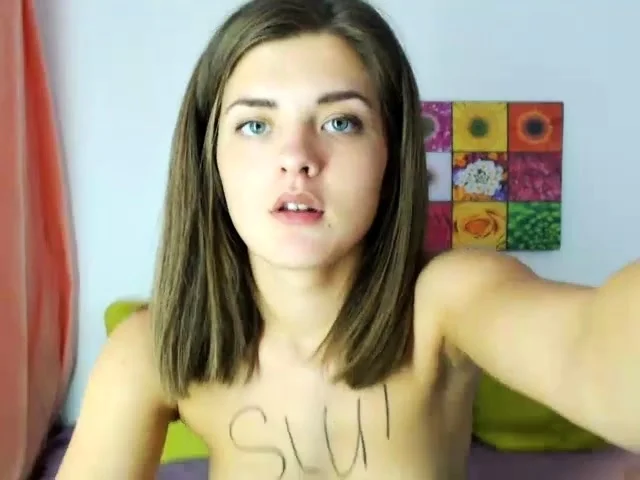 Hot amateur webcam teen masturbates for their fans