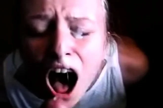 She orgasms while getting a facial!
