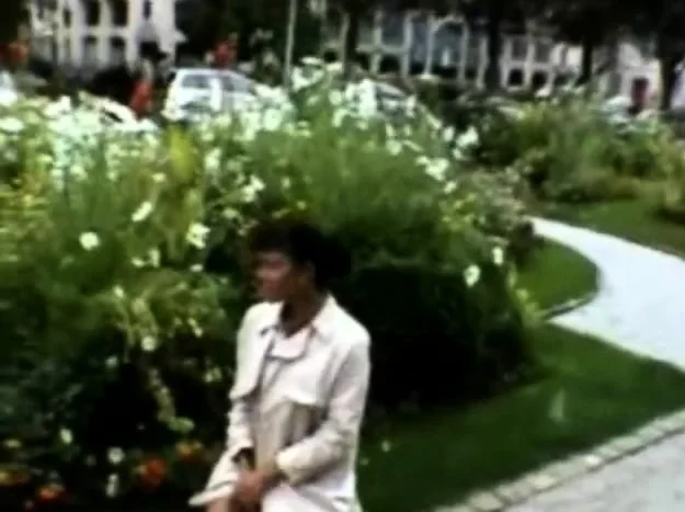 Tight Euro amateur outdoor public anal