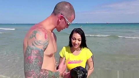 Cyrstal Rae In Boob Bombshell