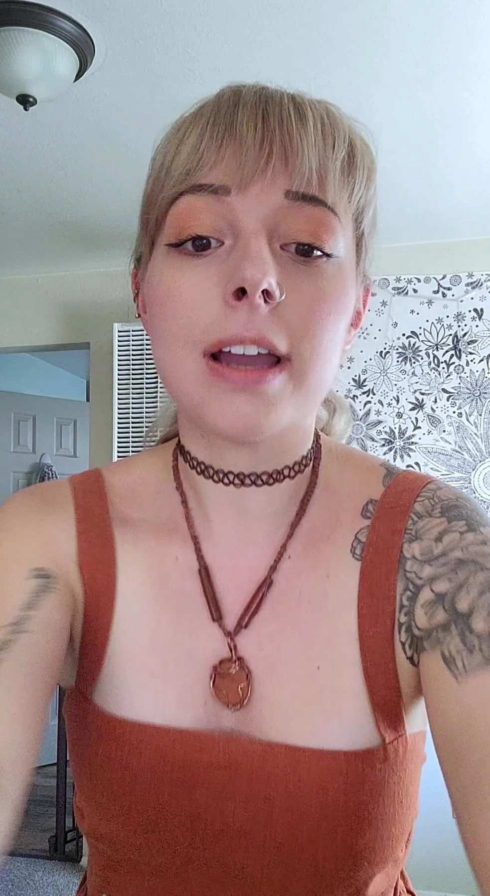 Amateur Blonde Teen Plays Solo with Toy Webcam Porn