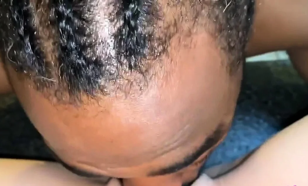 Black man eats white girl until her legs shake