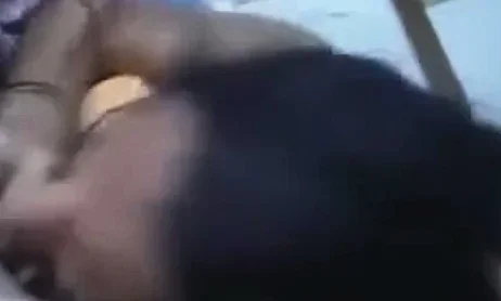 Te los tragaste? Mexicanita mamando una verga chiquita!