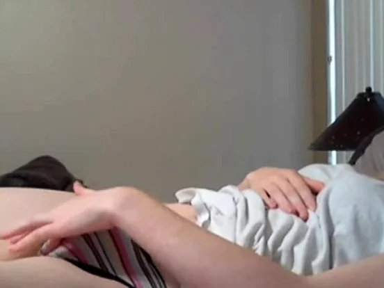 Sweet Girl masturbates