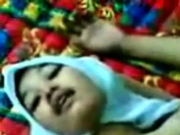 melayu pakai tudung jer