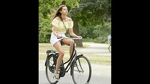 bicycle upskirt