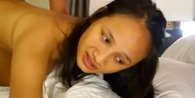 Kesakitan Perih Di Entotin Pacar